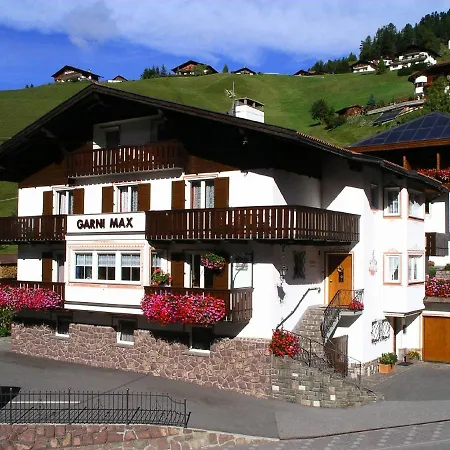 Garni Max Bed & Breakfast *