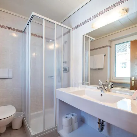 Bed & Breakfast Garni Max *